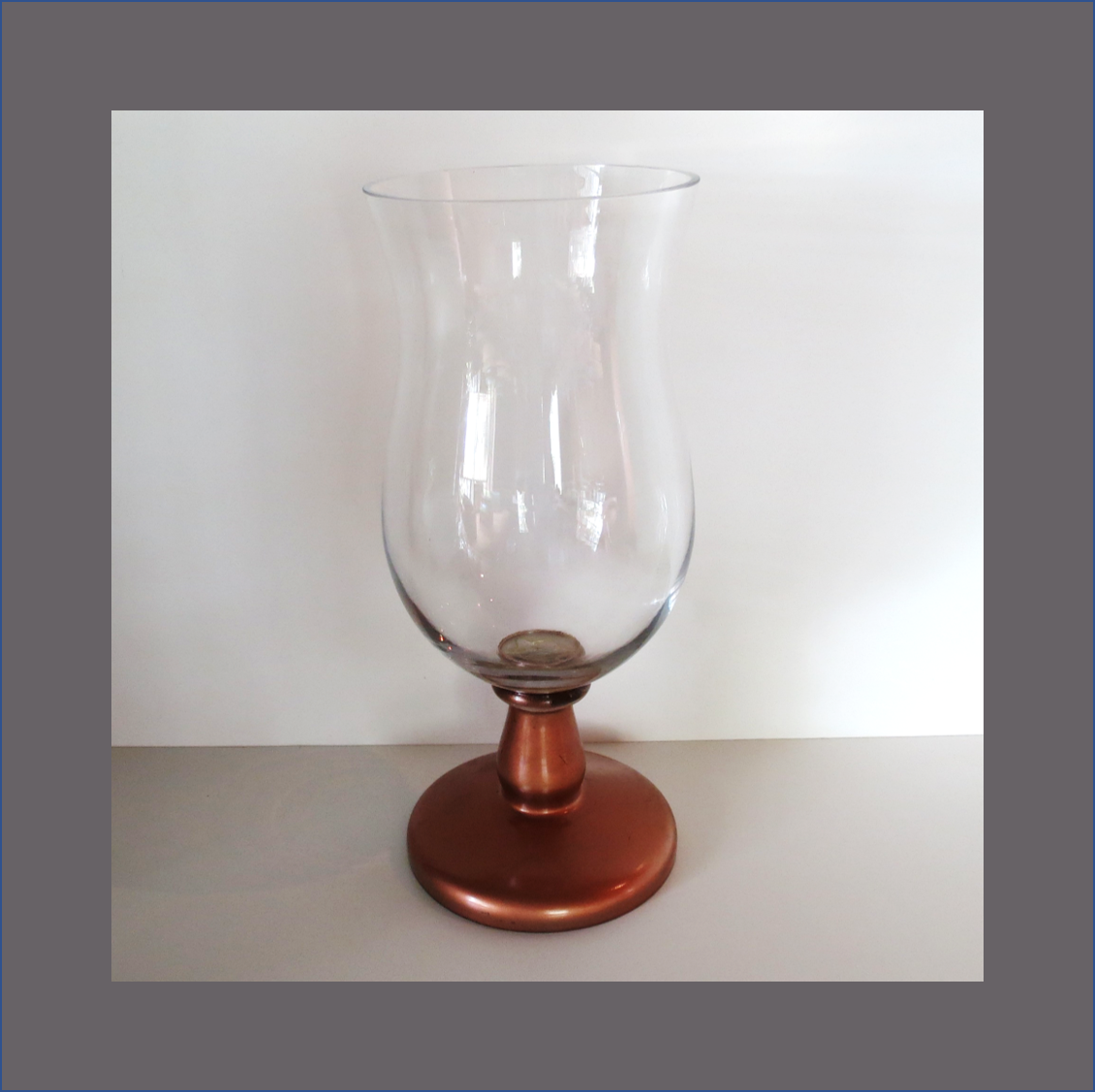 hurrican-glass-vase-with-copper-foot
